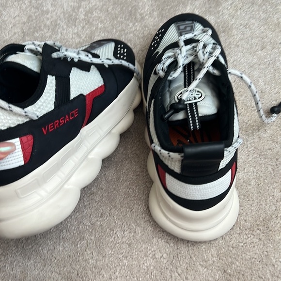 Versace Chain Reaction 2
Black Red - Picture 5 of 5